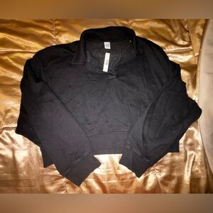 🐸PINK Victoria's Secret black cropped sweatshirt